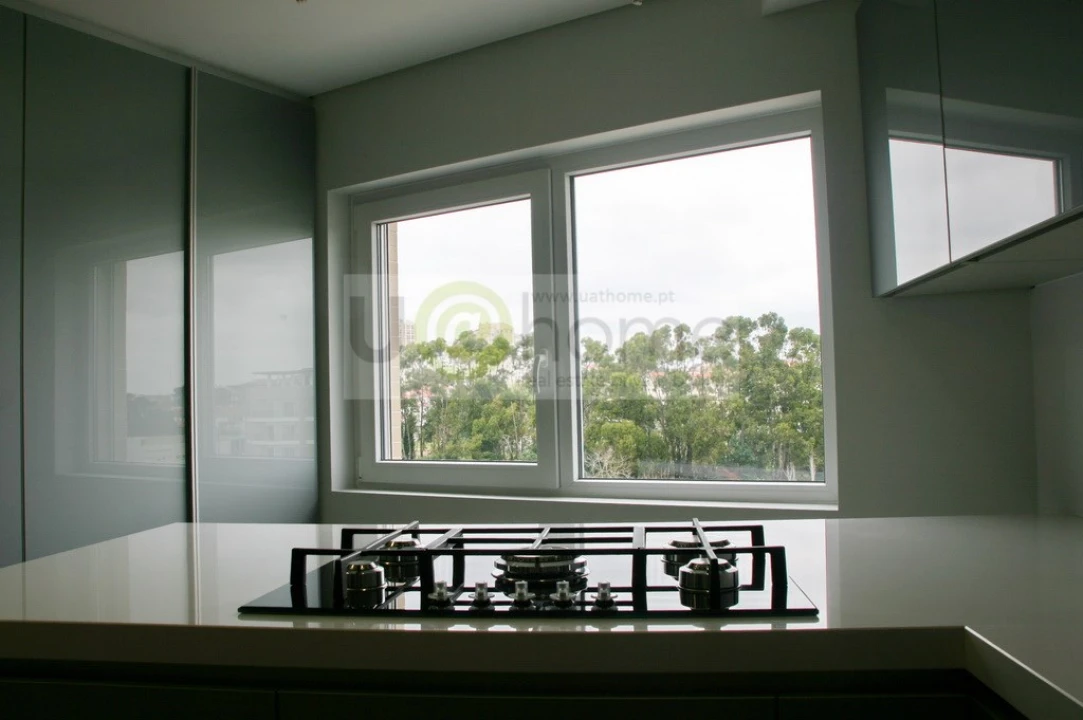 Apartamento T3 para Venda em Carcavelos e Parede Foto 7
