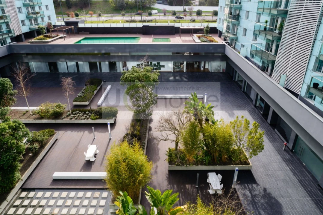 Apartamento T8 para Venda em Avenidas Novas Foto 2