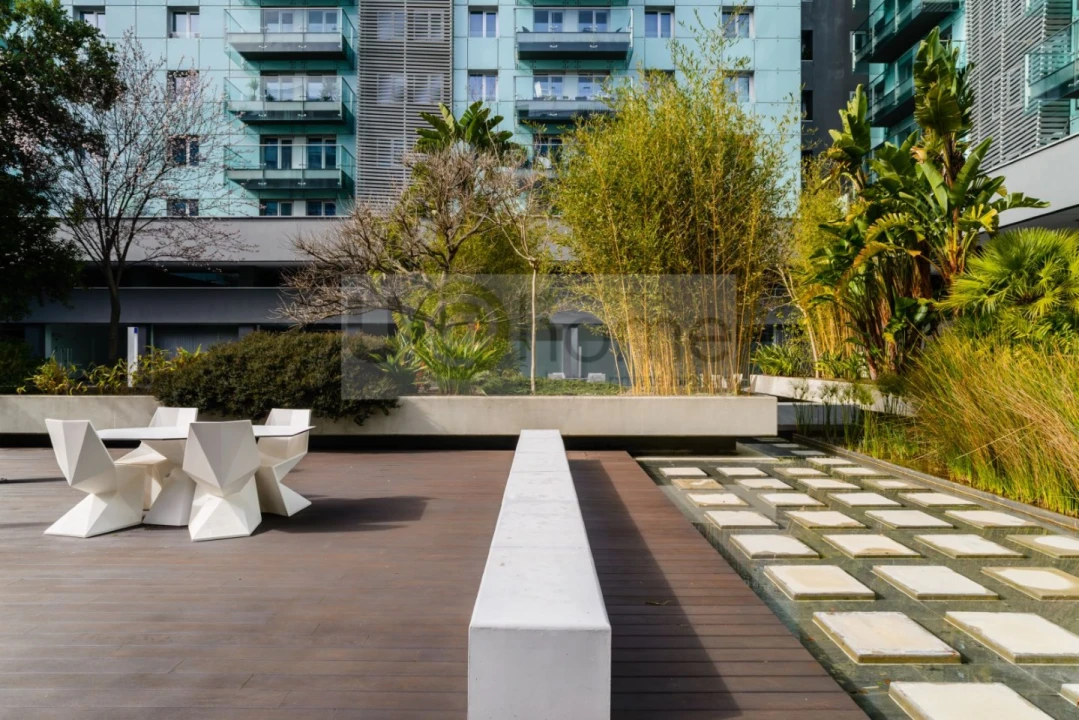 Apartamento T8 para Venda em Avenidas Novas Foto 4