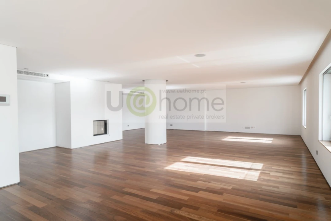 Apartamento T8 para Venda em Avenidas Novas Foto 6