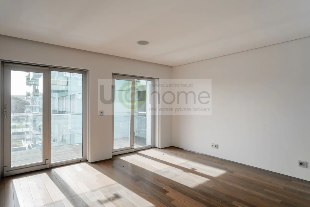 Apartamento T8 para Venda em Avenidas Novas Foto 9