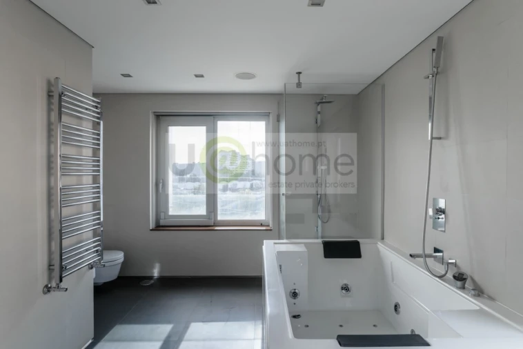 Apartamento T8 para Venda em Avenidas Novas Foto 17