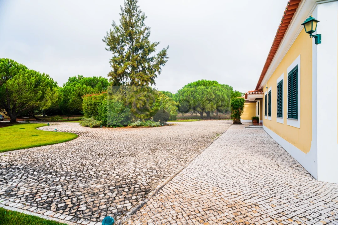 Quinta T4 para Venda em Santo Estêvão Foto 31