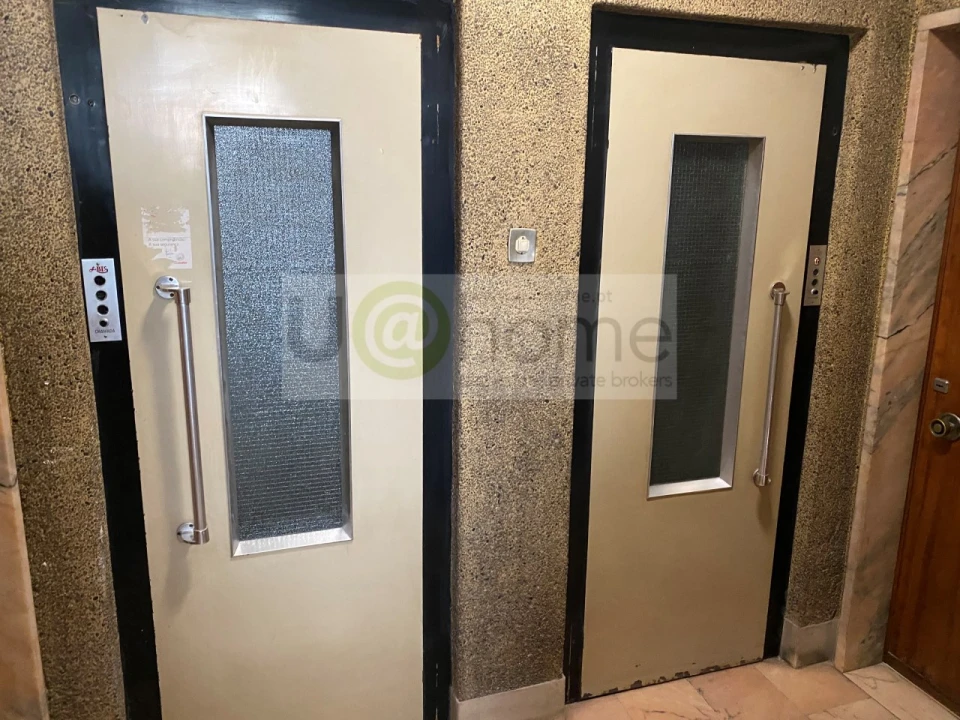 Apartamento T3 para Venda em Benfica Foto 22