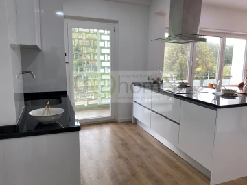 Apartamento T3 para Venda em Benfica
