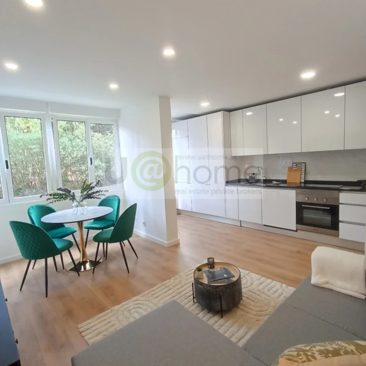 Apartamento T3 para Venda em Benfica Foto 8