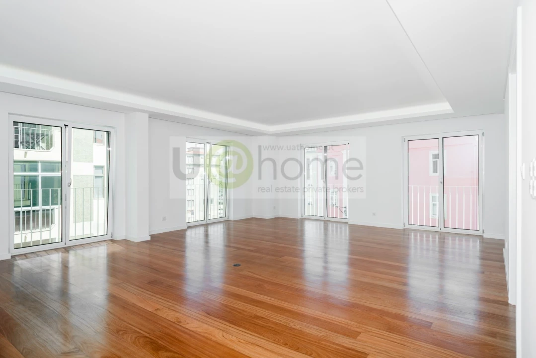 Apartamento T3 para Venda em Arroios Foto 1