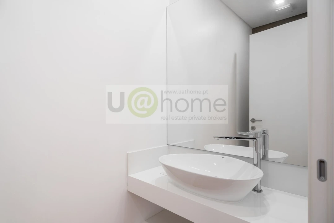 Apartamento T3 para Venda em Arroios Foto 11