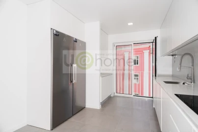Apartamento T3 para Venda em Arroios