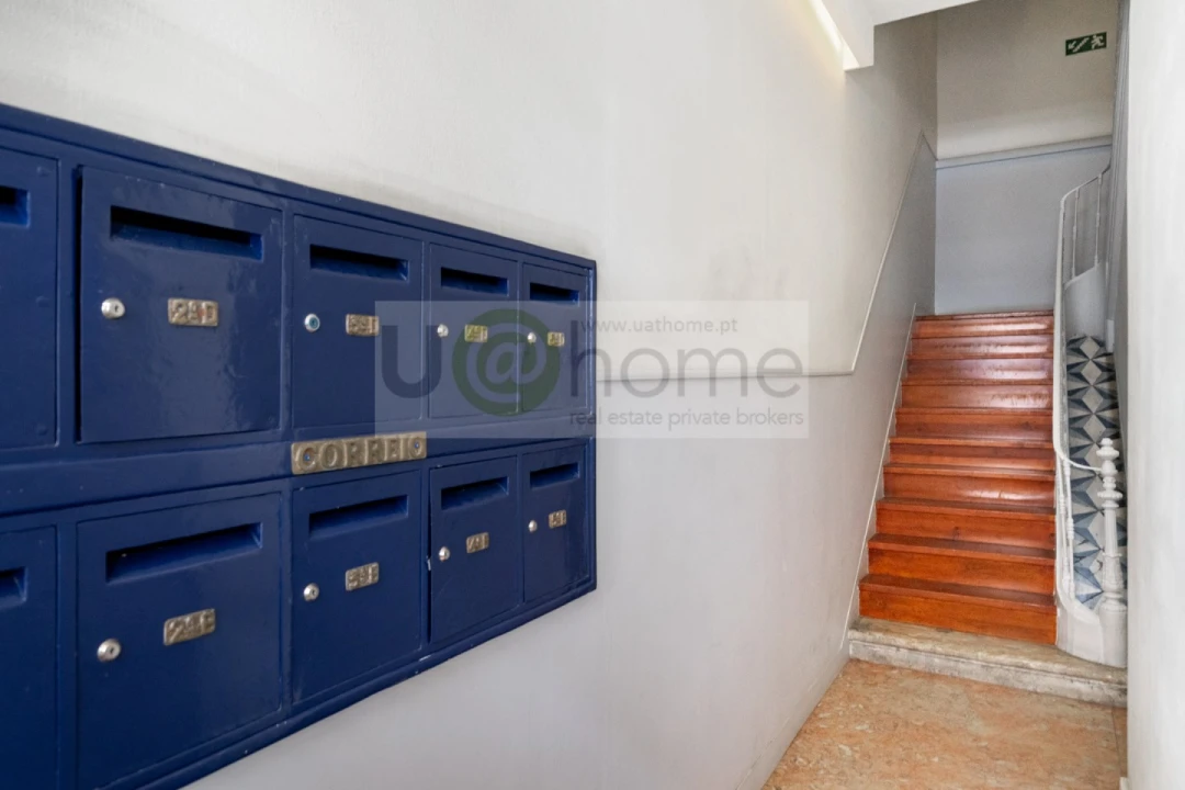 Apartamento T2 para Venda em Misericórdia Foto 33