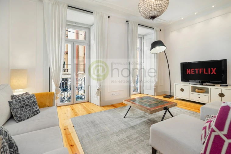 Apartamento T2 para Venda em Misericórdia Foto 2