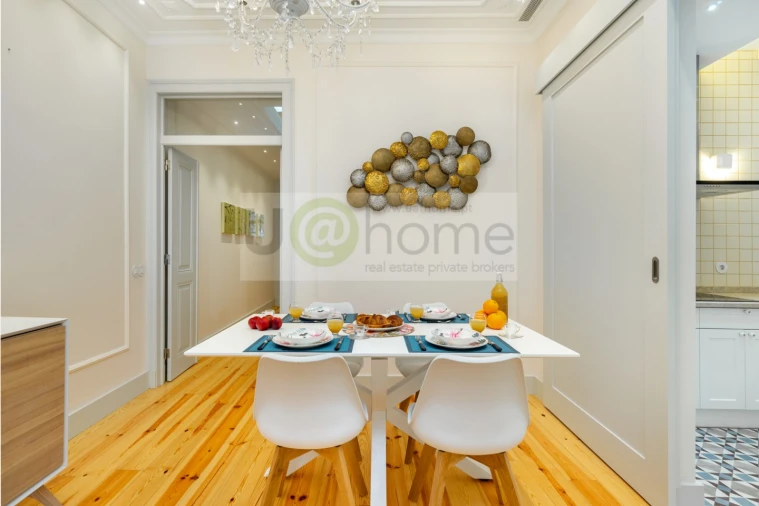 Apartamento T2 para Venda em Misericórdia Foto 9
