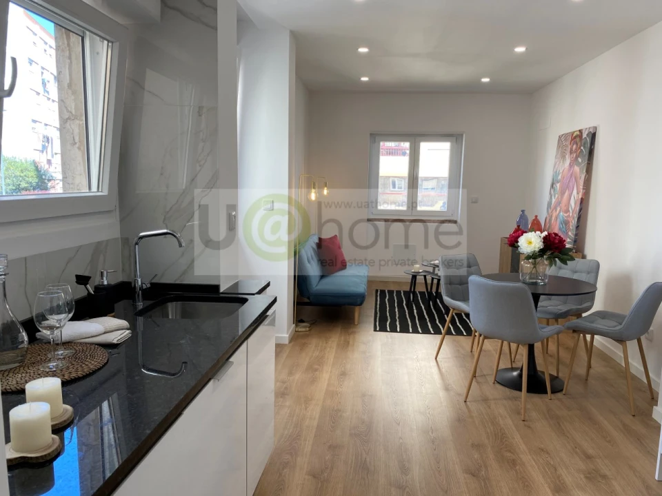 Apartamento T3 para Venda em Benfica Foto 4