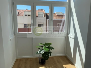 Apartamento T3 para Venda em Benfica