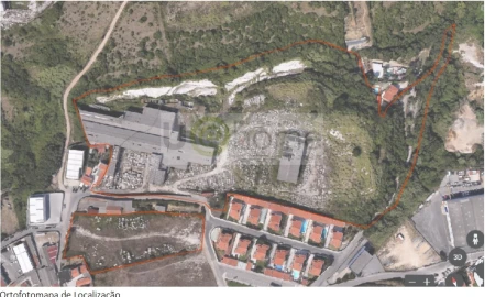 Terreno Comércio / Armazém para Venda em São João das Lampas e Terrugem