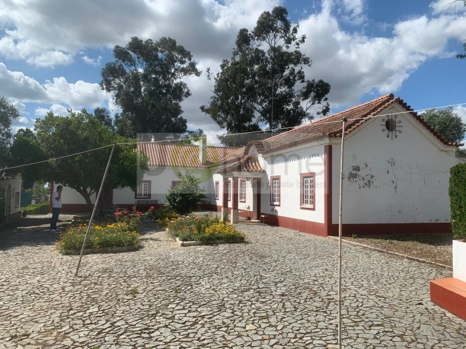 Quinta T5 para Venda em Nossa Senhora da Vila, Nossa Senhora do Bispo e Silveiras Foto 9