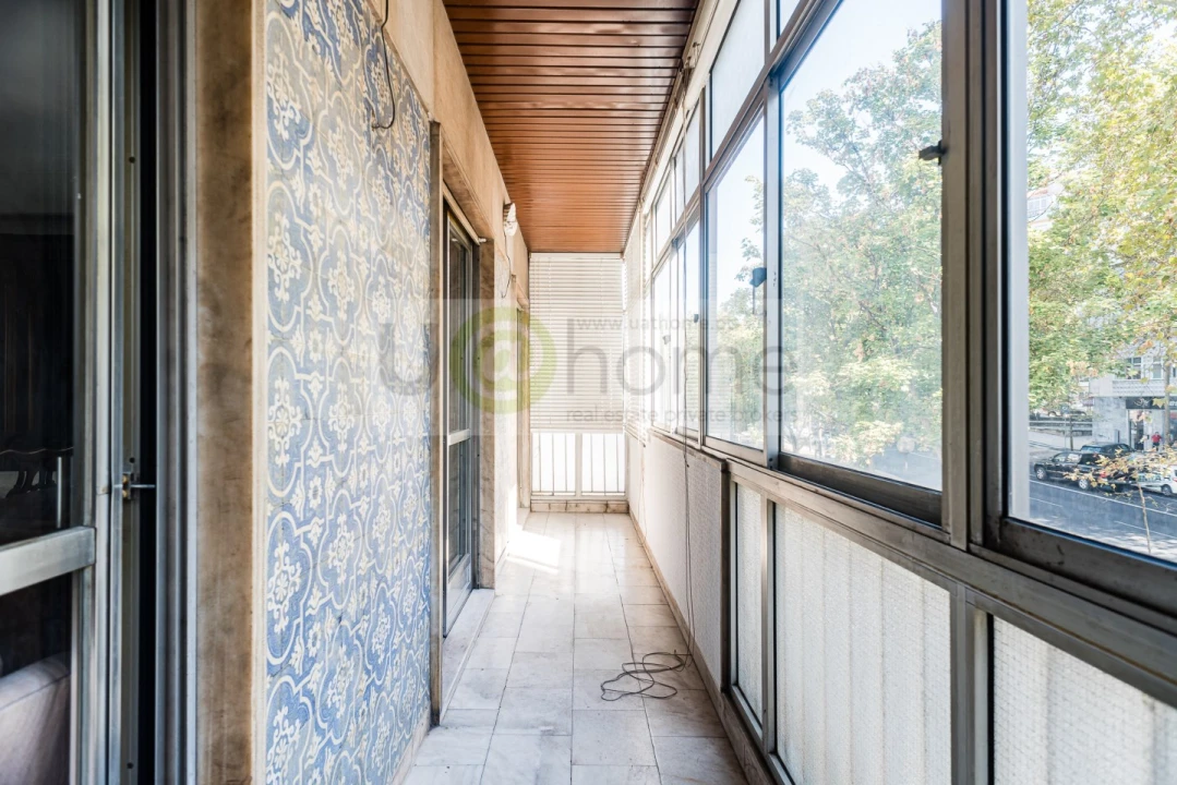 Apartamento T5 para Venda em Alvalade Foto 17