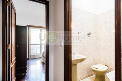 Apartamento T5 para Venda em Alvalade