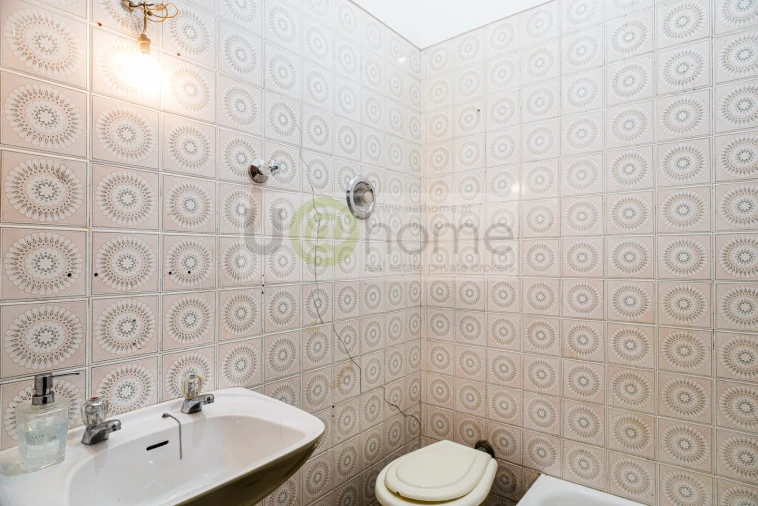 Apartamento T5 para Venda em Alvalade Foto 29