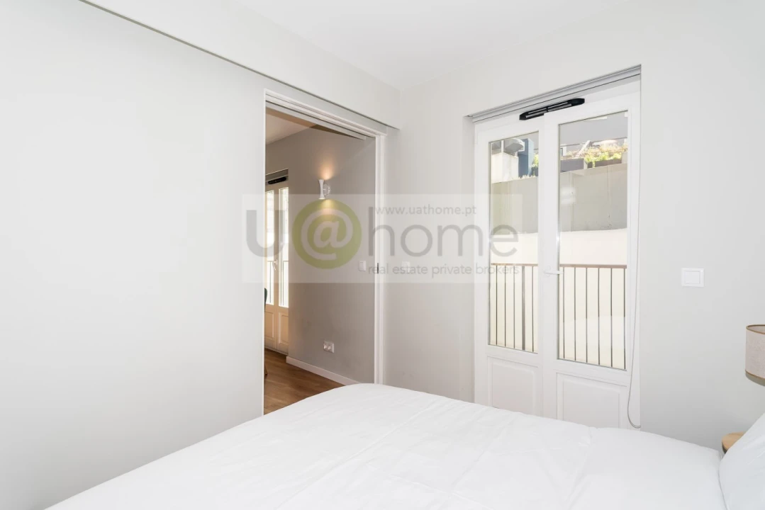 Apartamento T1 para Venda em Santo António Foto 7