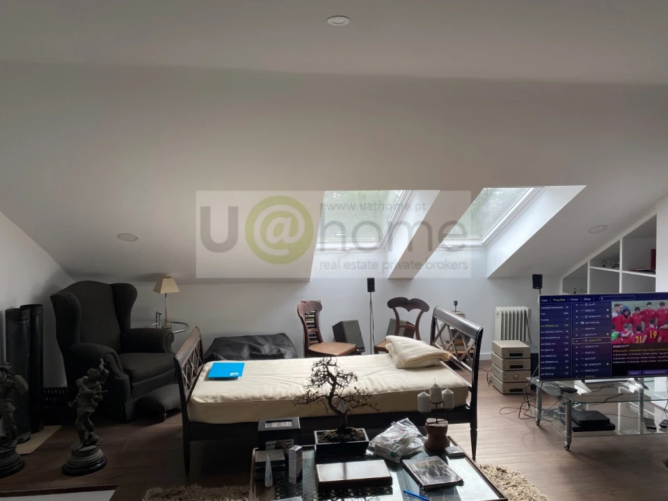 Moradia T4 para Venda em Charneca de Caparica e Sobreda Foto 8