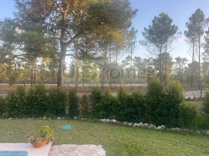 Moradia T4 para Venda em Charneca de Caparica e Sobreda Foto 3