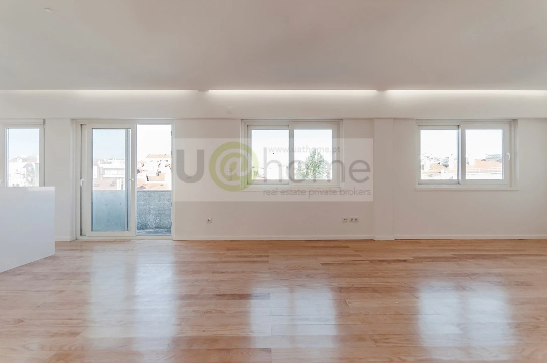 Apartamento T3 para Venda em Campolide Foto 7