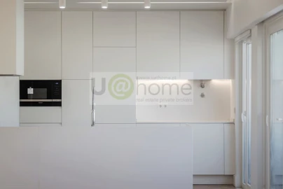Apartamento T3 para Venda em Campolide