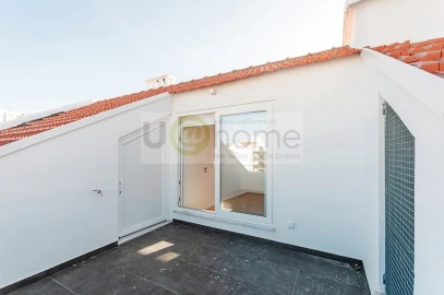 Apartamento T3 para Venda em Campolide