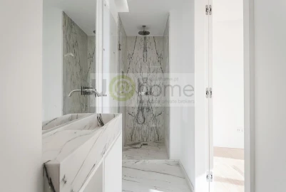 Apartamento T3 para Venda em Campolide