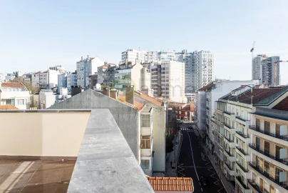Apartamento T3 para Venda em Campolide