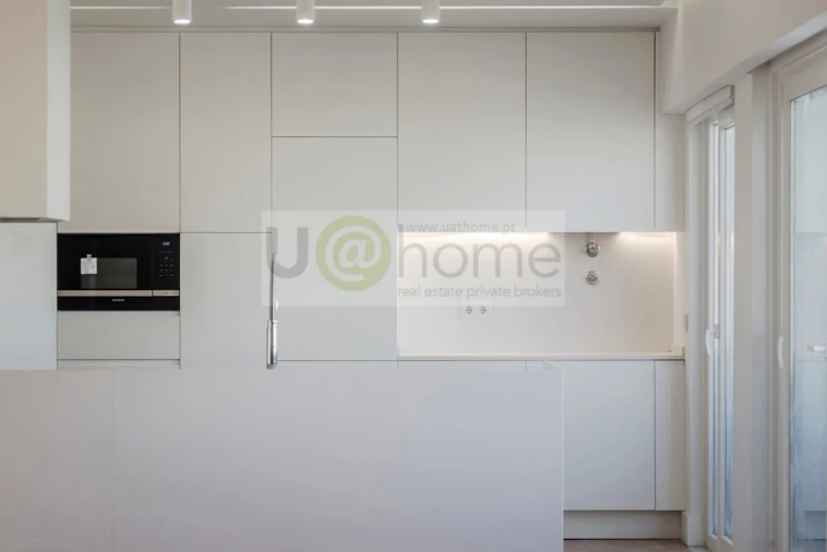Apartamento T3 para Venda em Campolide Foto 5
