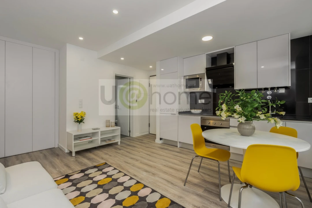 Apartamento T3 para Venda em Benfica Foto 3