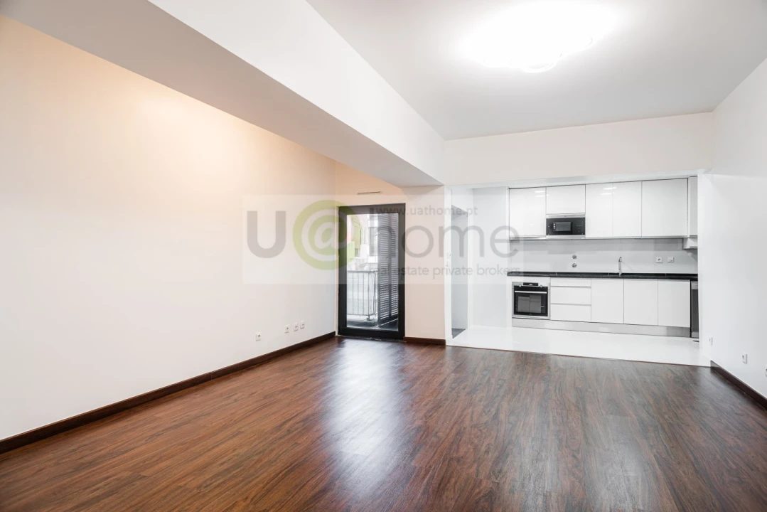 Apartamento T3 para Venda em Arroios Foto 1