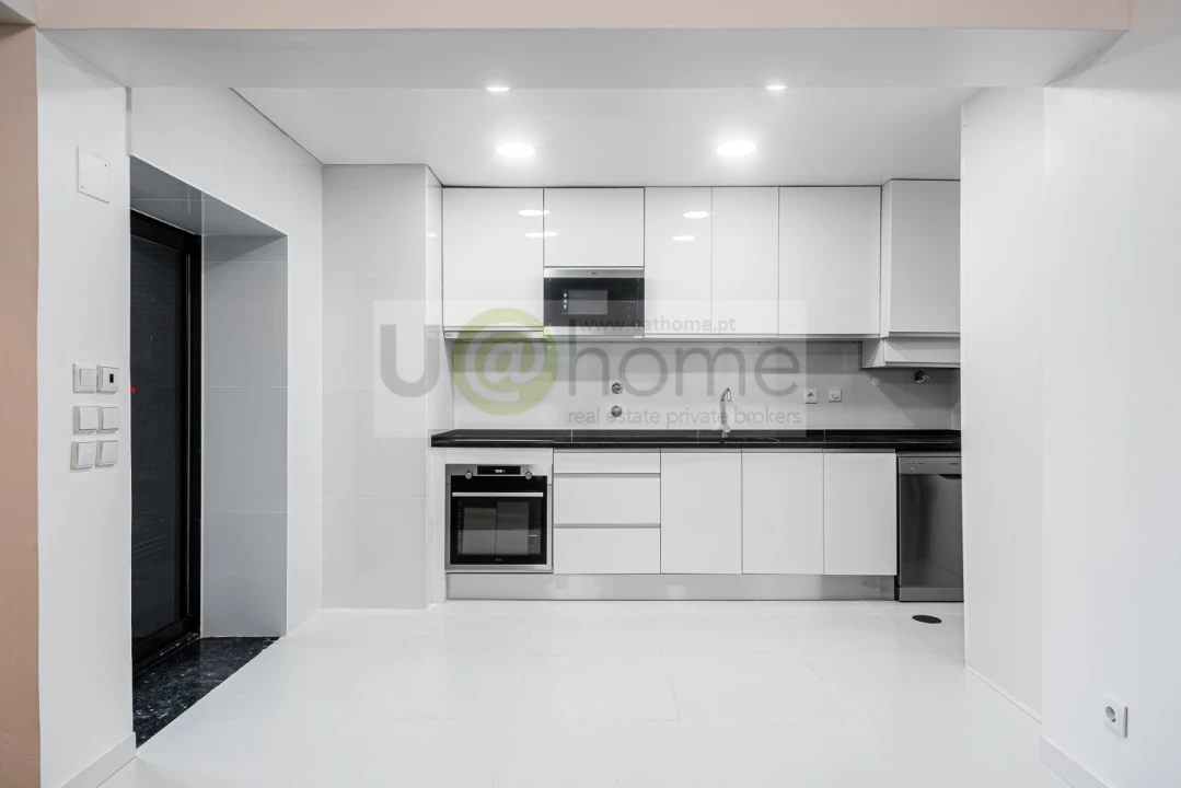 Apartamento T3 para Venda em Arroios Foto 5