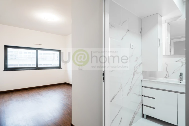 Apartamento T3 para Venda em Arroios Foto 19