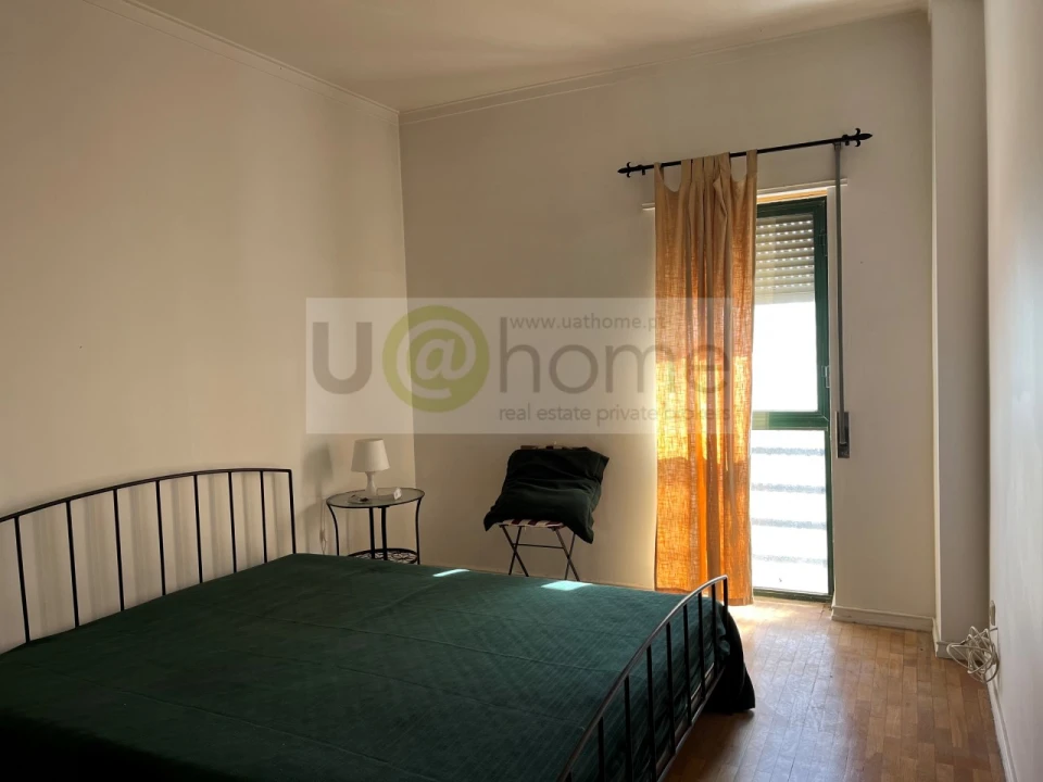 Apartamento T1 para Venda em Costa da Caparica Foto 10