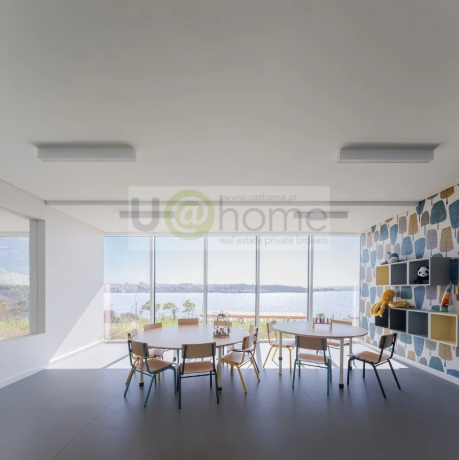 Apartamento T3 para Venda em Seixal, Arrentela e Aldeia de Paio Pires Foto 3