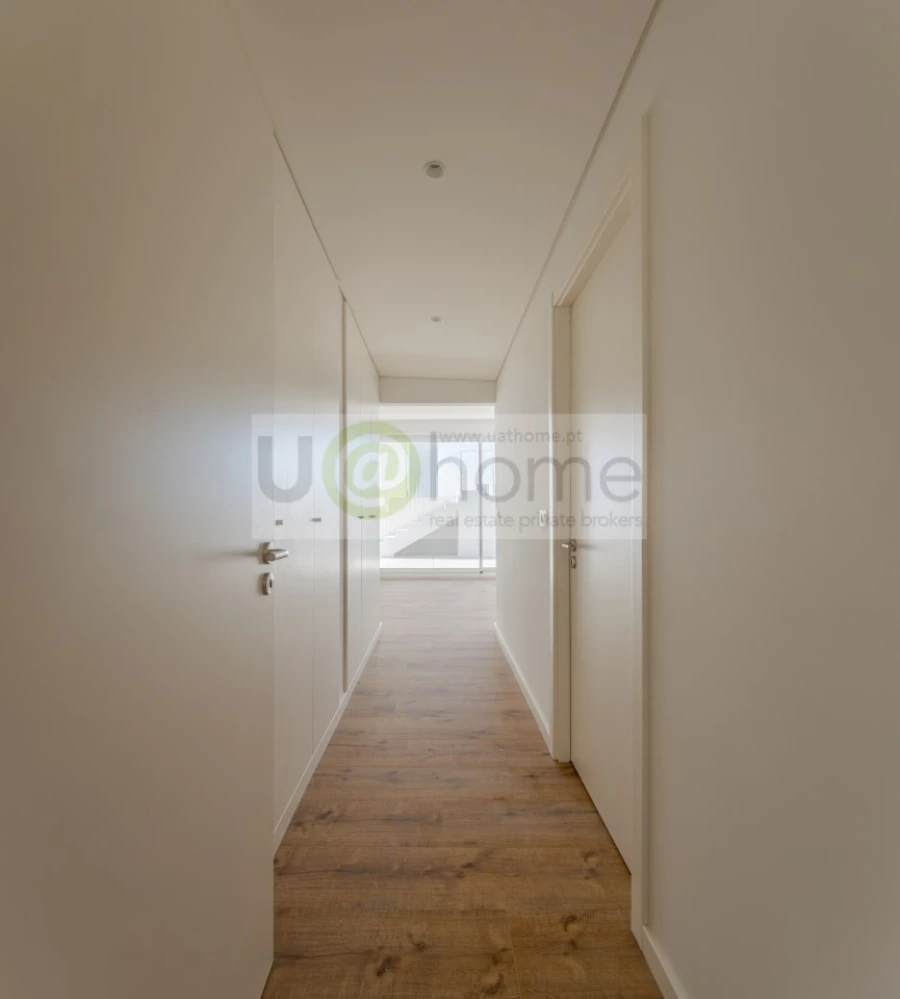 Apartamento T3 para Venda em Seixal, Arrentela e Aldeia de Paio Pires Foto 12