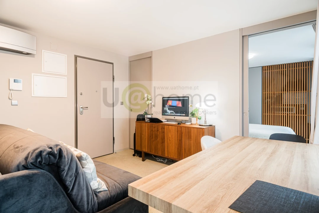 Apartamento T1 para Venda em Santo António Foto 4