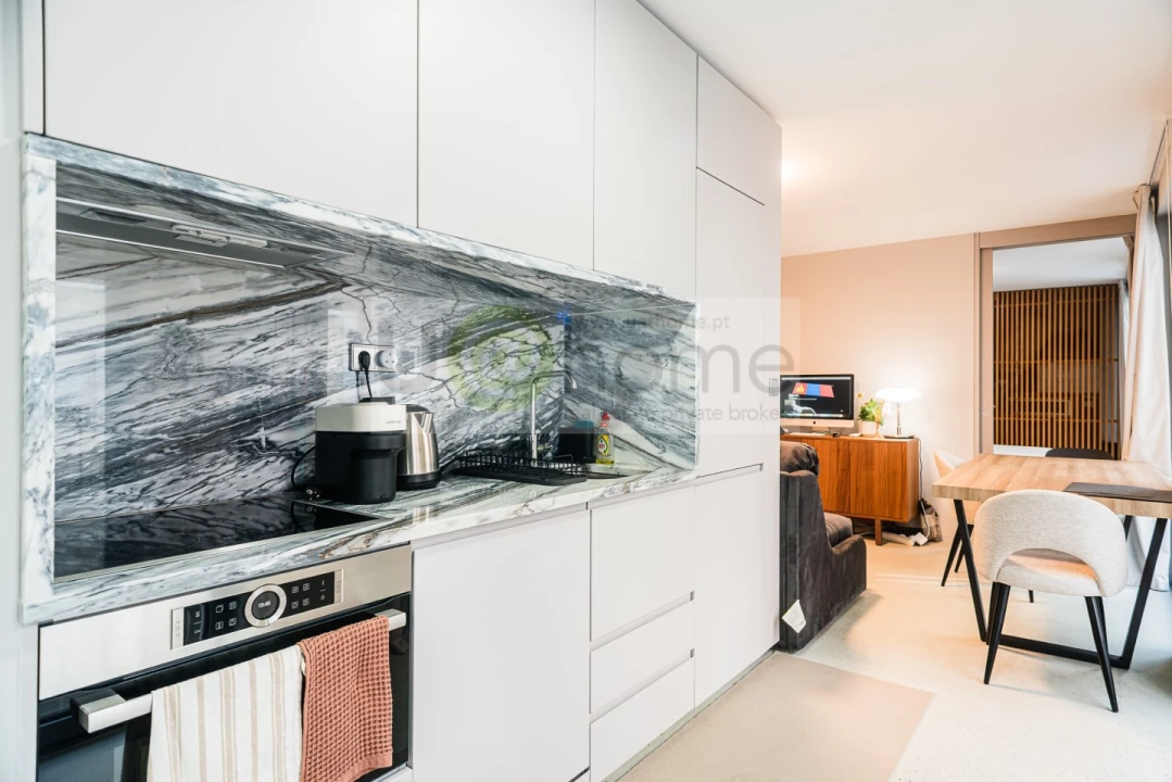Apartamento T1 para Venda em Santo António Foto 6