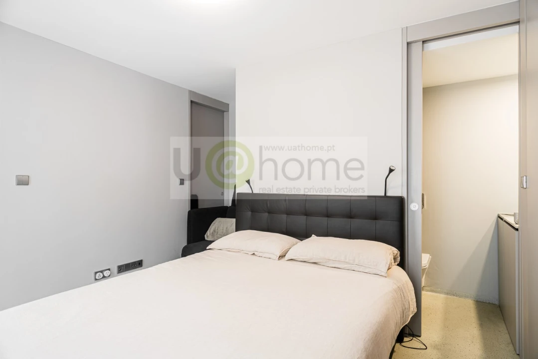 Apartamento T1 para Venda em Santo António Foto 13