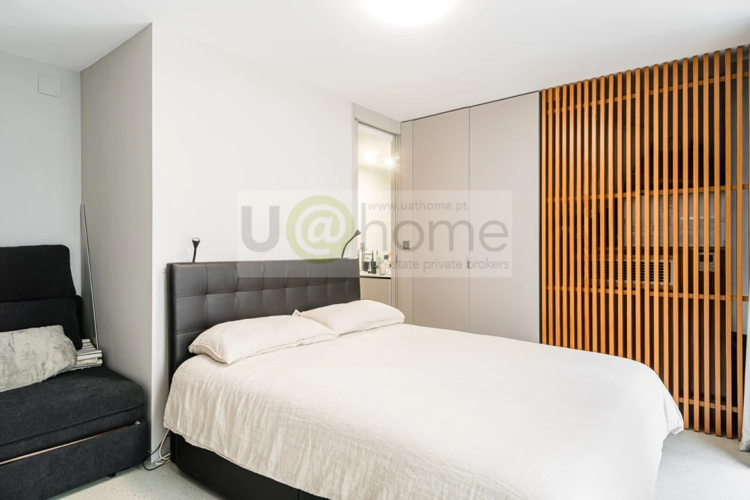 Apartamento T1 para Venda em Santo António Foto 16
