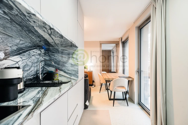 Apartamento T1 para Venda em Santo António Foto 20