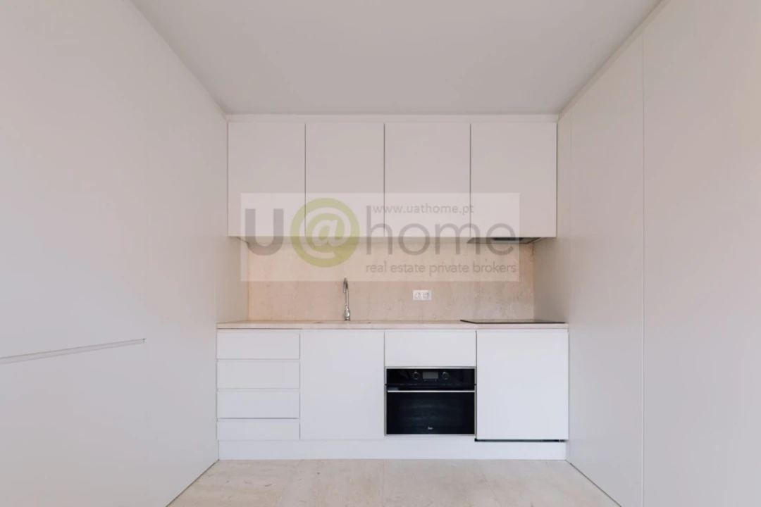 Apartamento T2 para Venda em Santa Maria Maior Foto 3