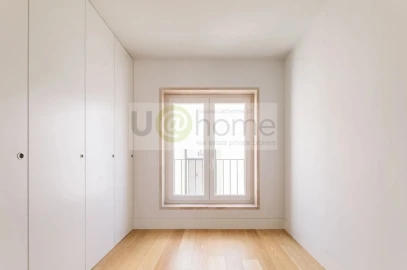 Apartamento T2 para Venda em Santa Maria Maior