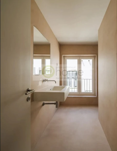 Apartamento T2 para Venda em Santa Maria Maior