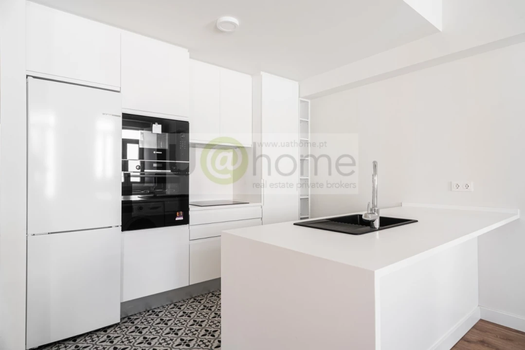 Apartamento T3 para Venda em Campolide Foto 4