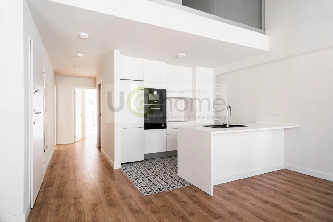 Apartamento T3 para Venda em Campolide Foto 10