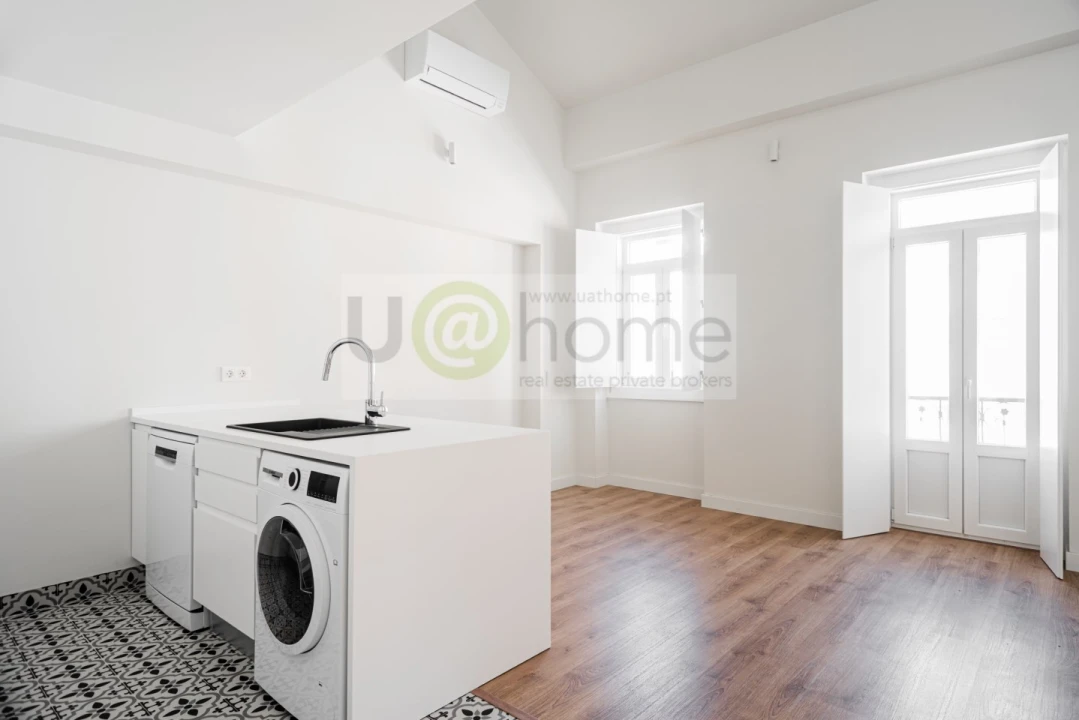 Apartamento T3 para Venda em Campolide Foto 27